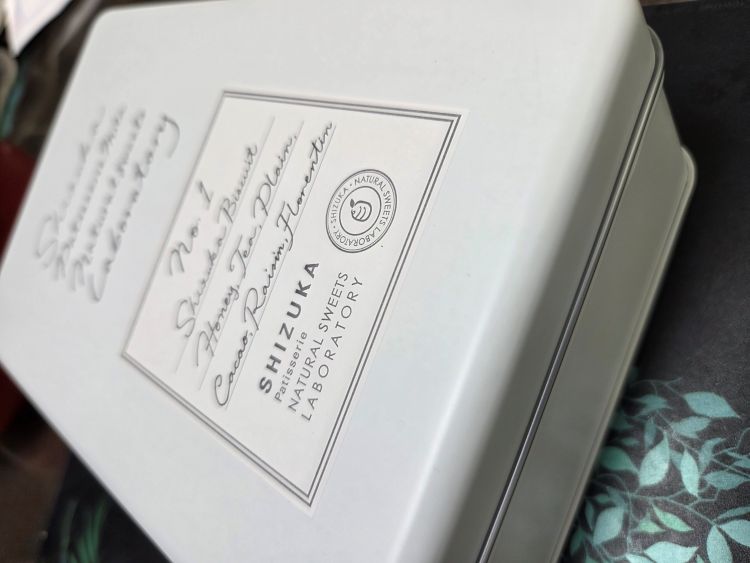 ビスケット缶の写真