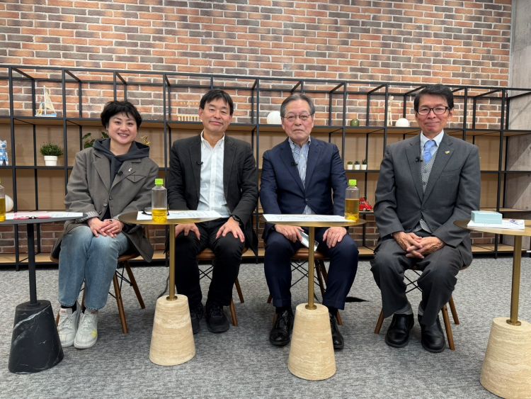 三者鼎談の様子